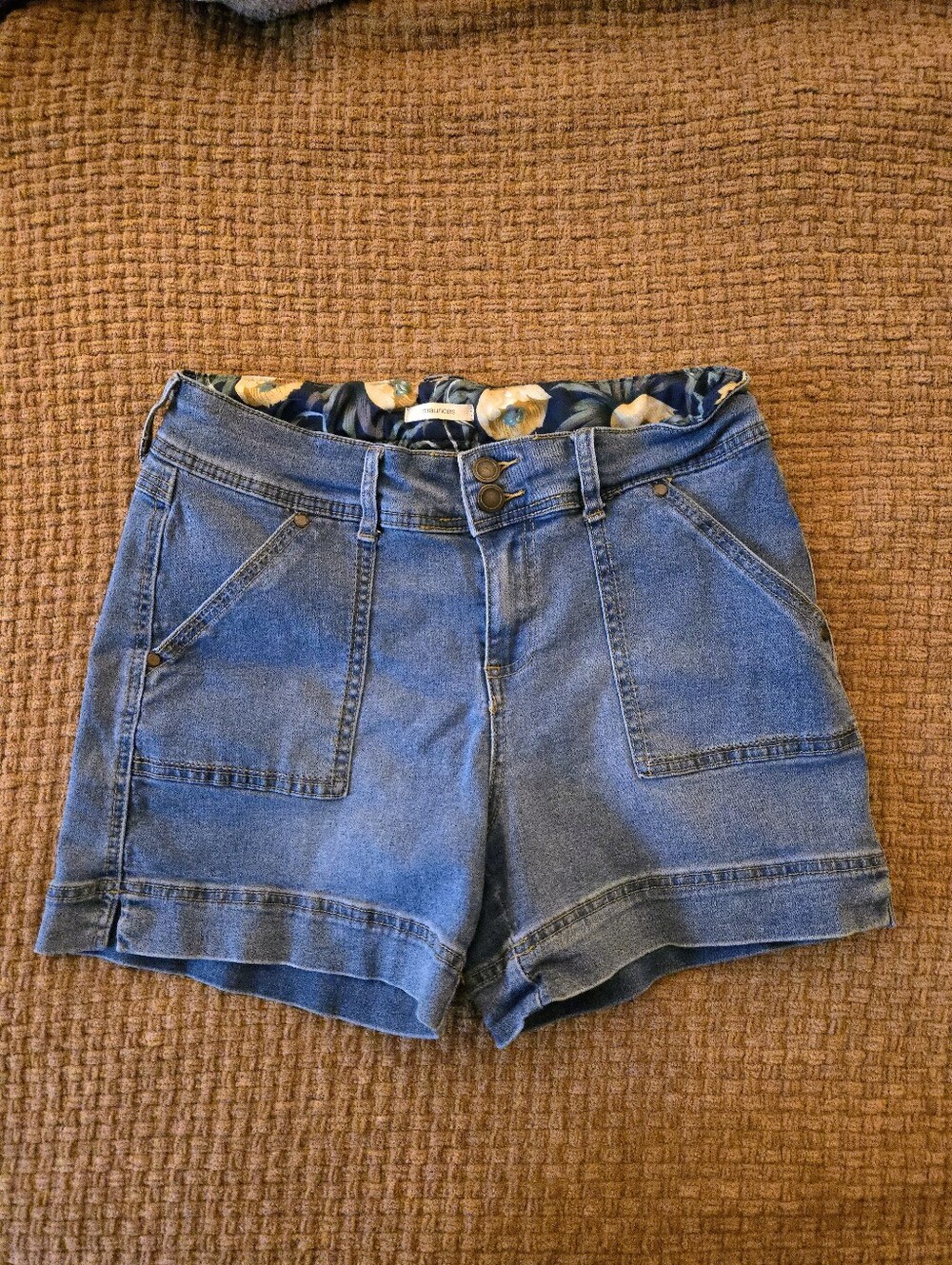 Maurices Women's Blue Denim Shorts Size 8